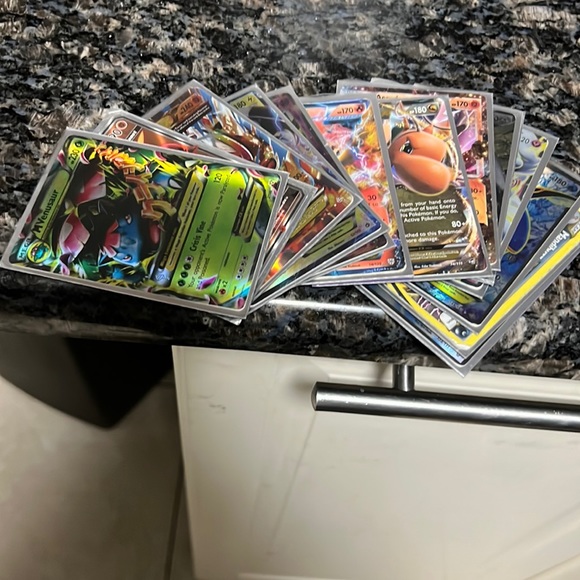 14 Pokémon cards